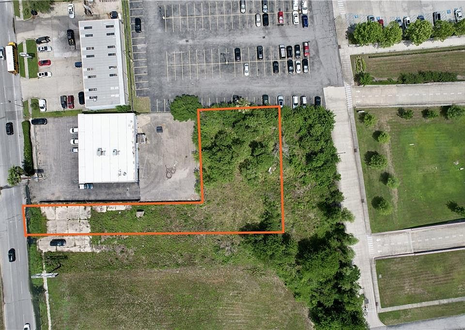 1st image of 9846 Lake Forest Blvd