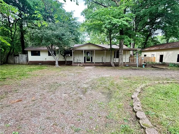 10404 Rice Rd, Dardanelle, AR 72834