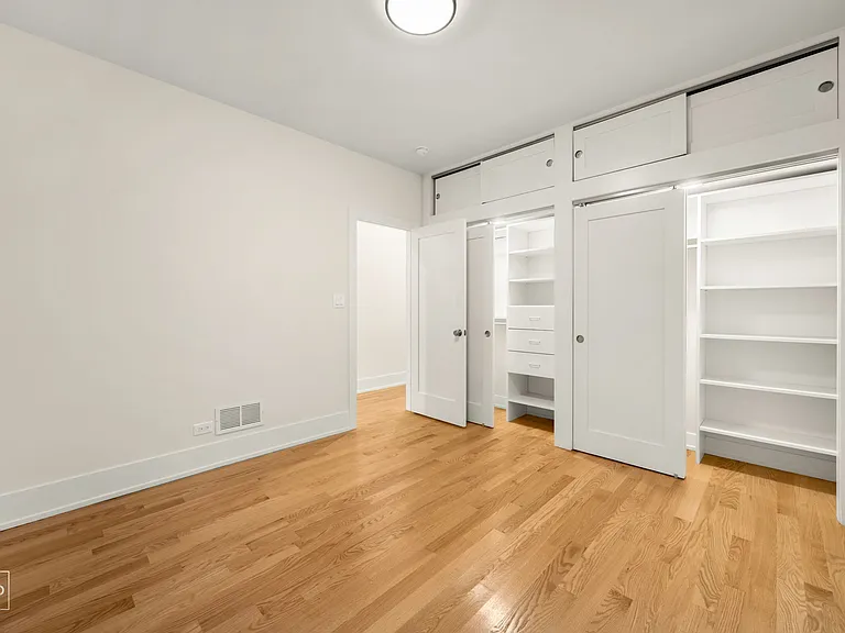 652 W Gordon Ter #1E — Photo 10