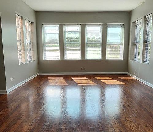 4th image of 4635 N Lawndale Ave APT 2N