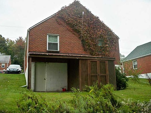 3rd image of 430 Cedar St