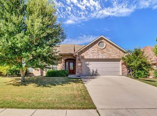 2672 Pinnacle Dr, Burleson, TX 76028