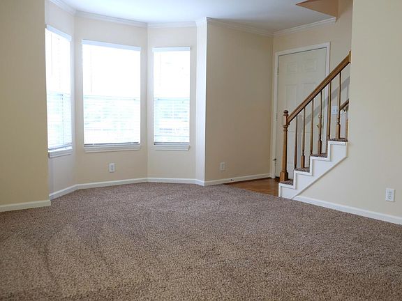 2nd image of 2543 Edge O Lake Dr #B