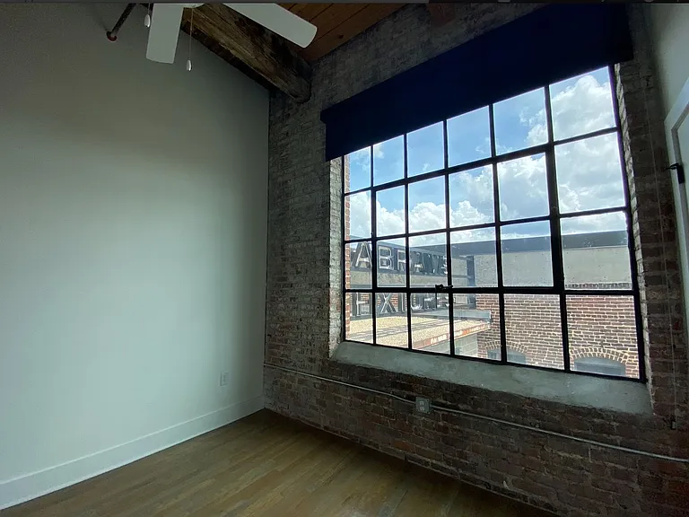 Lofts At Abrams Fixtures — Photo 50