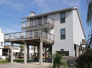 234 Isles End Rd, Tiki Island, TX 77554