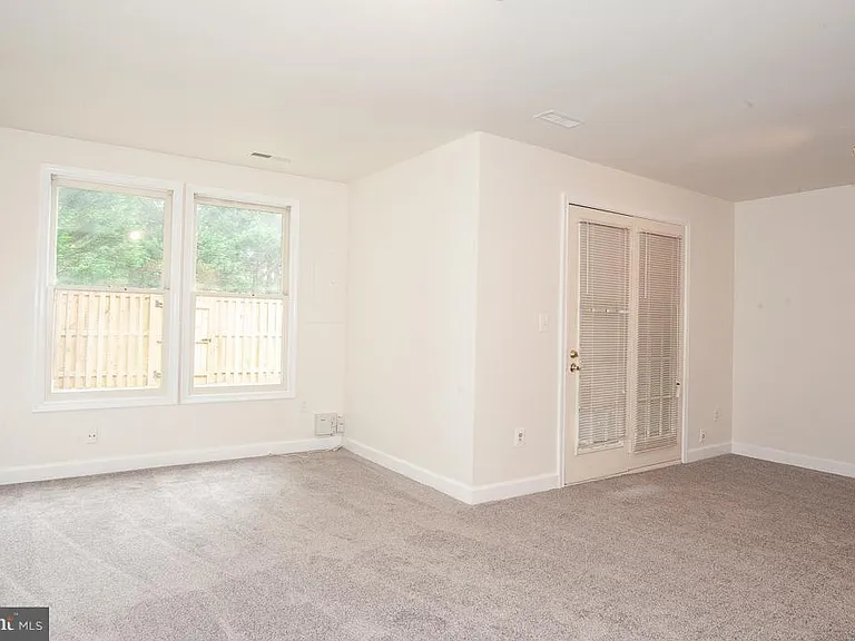 6071 Joust Ln — Photo 19
