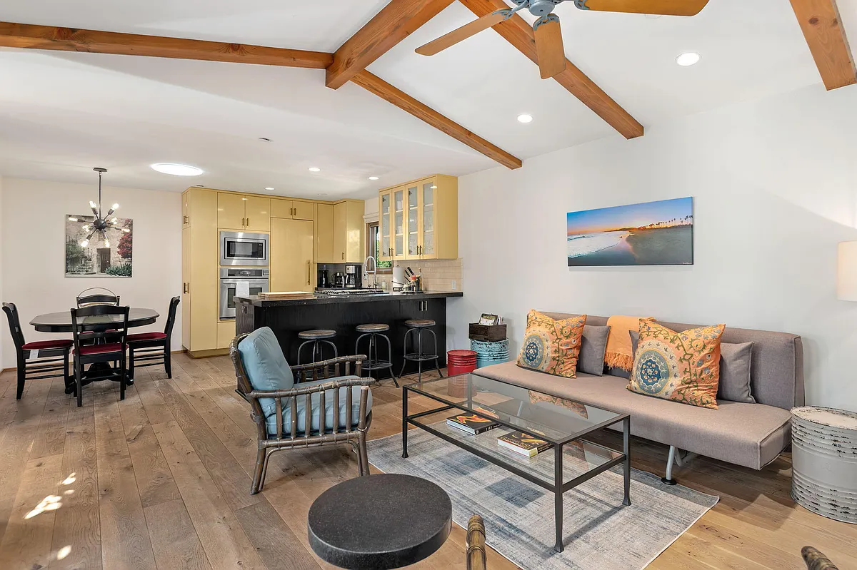 Building Photo - 411 Orilla Del Mar Dr