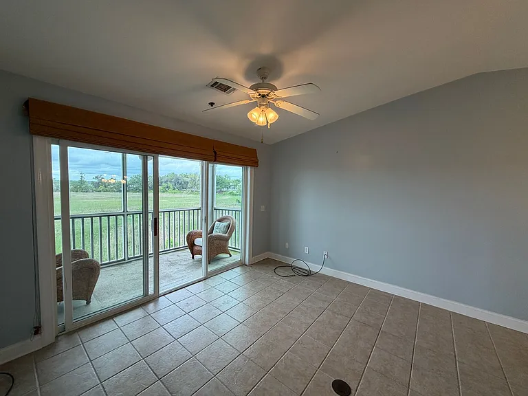 91 Screven St #309D — Photo 8
