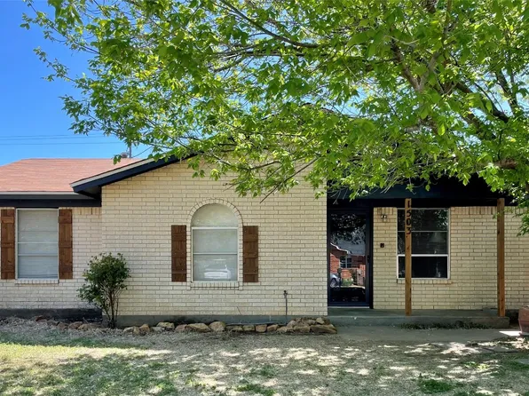 1503 Primrose Ln, Cisco, TX 76437