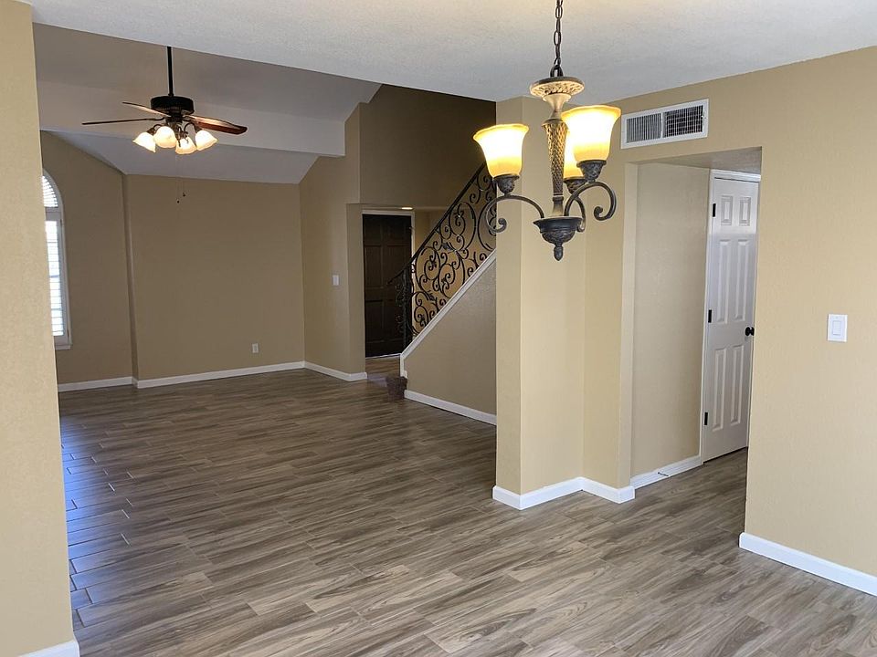 1st image of 1217 Desierto Seco Dr