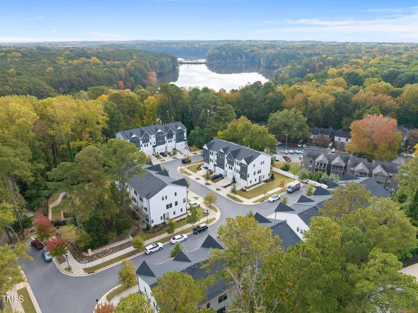 904 Waterside View Dr, Raleigh, NC 27606