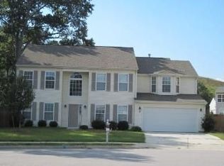 8 Elite Ct, Hampton, VA 23666