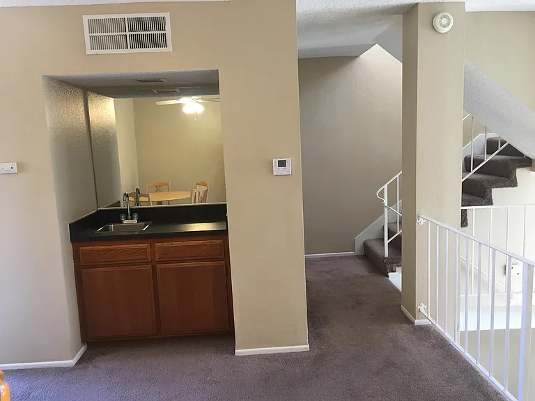 2030 S Bon View Ave #D — Photo 18