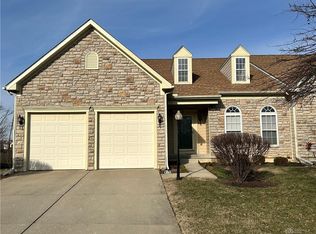 3731 Whisper Creek Dr, Dayton, OH 45414