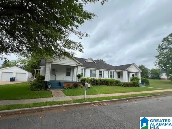 511 Wells Ave, Talladega, AL 35160