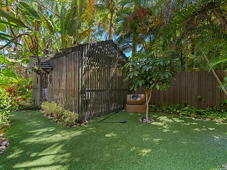 746 Upland Rd — Photo 32