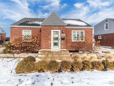 230 Glencove Rd, Buffalo, NY, 14223
