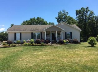 858 E Meadow Rd, Eden, NC 27288
