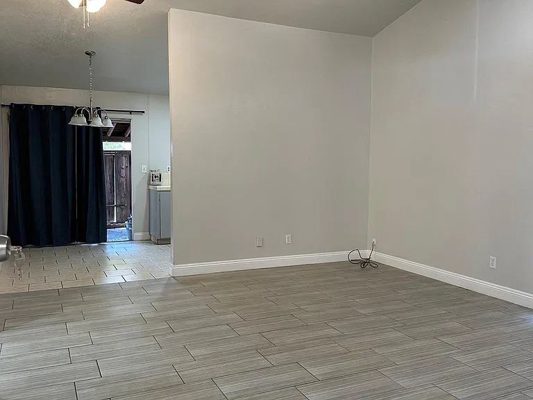 1728 S Tuxedo Ave #1728 — Photo 12