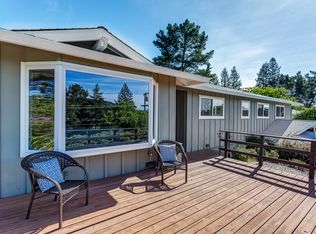 7 Carisbrook Dr, Orinda, CA 94563