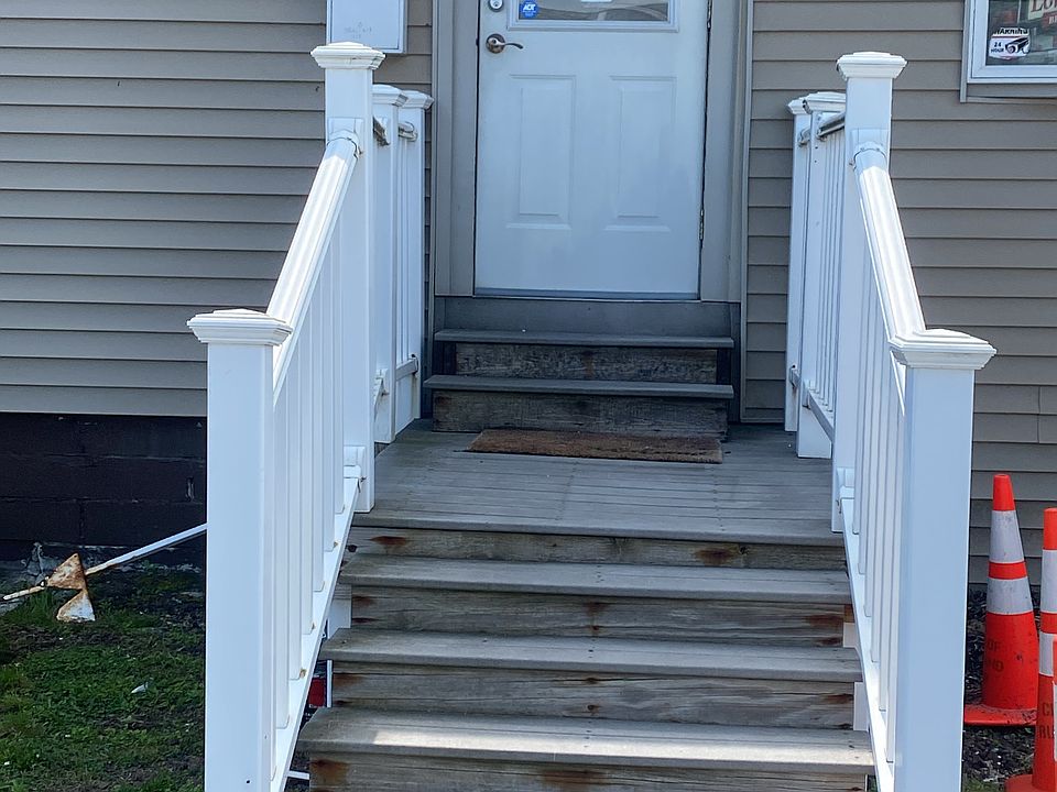 1st image of 170 Woodstock Ave