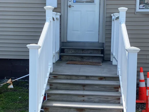 170 Woodstock Ave, Rutland, VT 05701