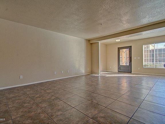 5th image of 550 W Maryland Ave Unit 102