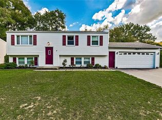 4 Fairwood Dr, Hilton, NY 14468