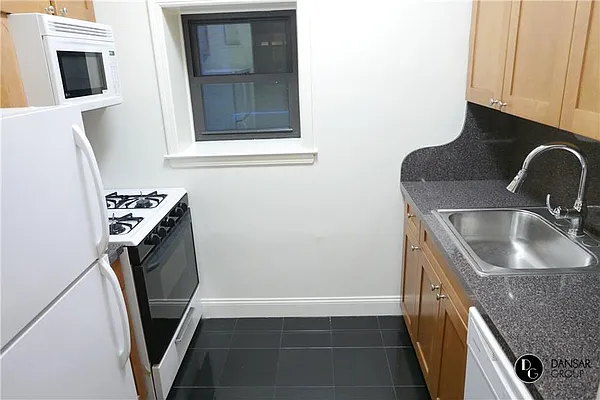 Rented by JK Dansar Corp | media 41