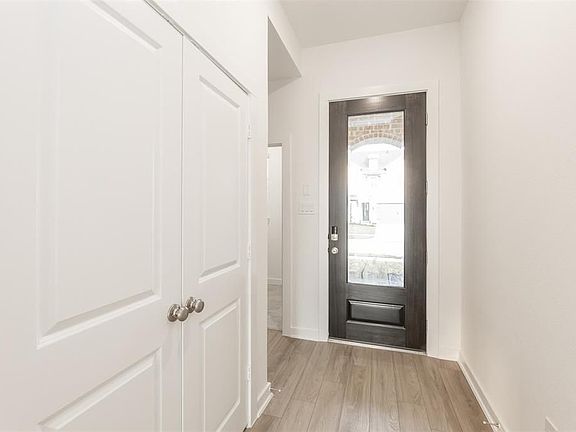 4th image of 6574 Scarlet Pond Ln