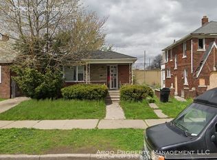 15009 Flanders St, Detroit, MI 48205