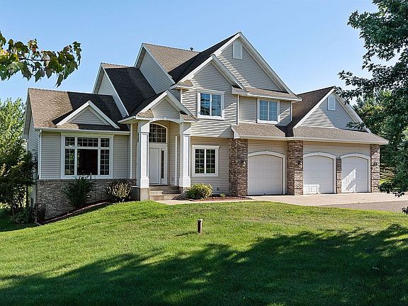 3rd image of 922 Meadowood Ln