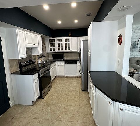 4th image of 15121 NW 29th Ave