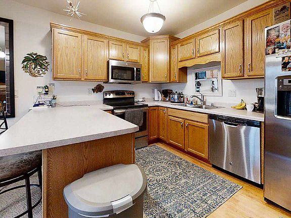 4th image of 3200 White Tail Ln #C9