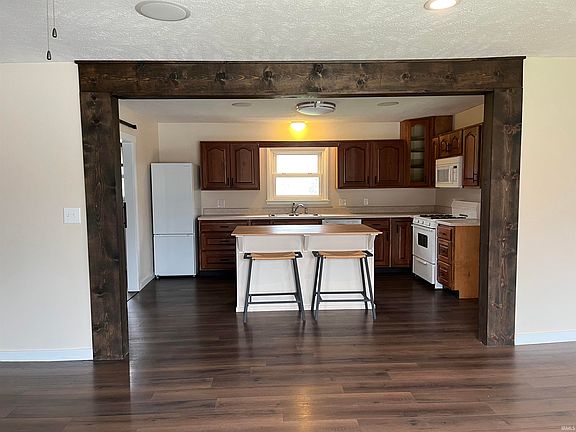 4th image of 58900 State Road 19