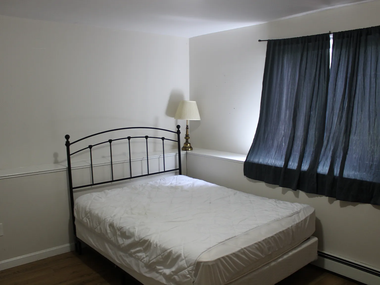 4 bed, 1600 sqft, $3,400 — Photo 2