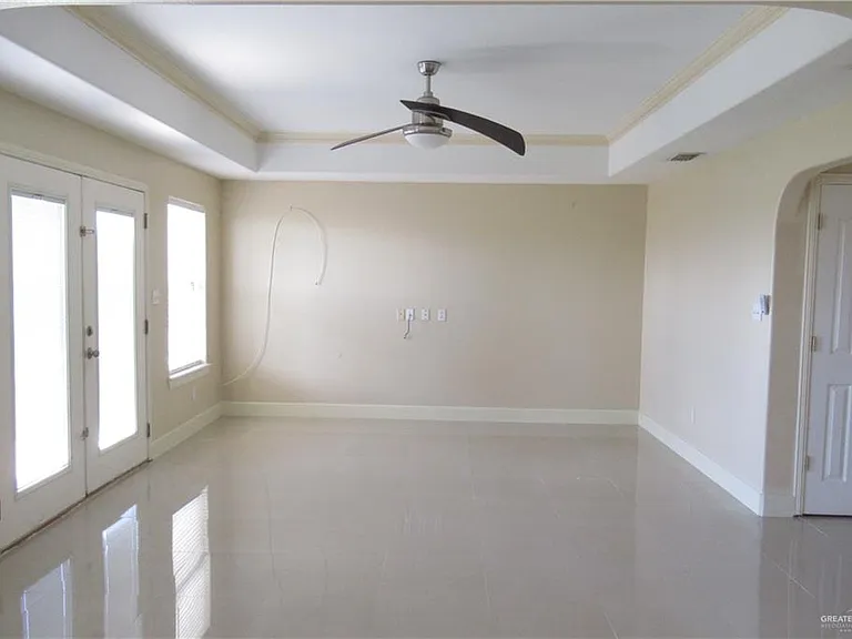3307 Santa Teresa — Photo 4