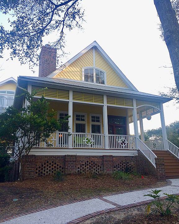 2nd image of 702 E Cooper Ave