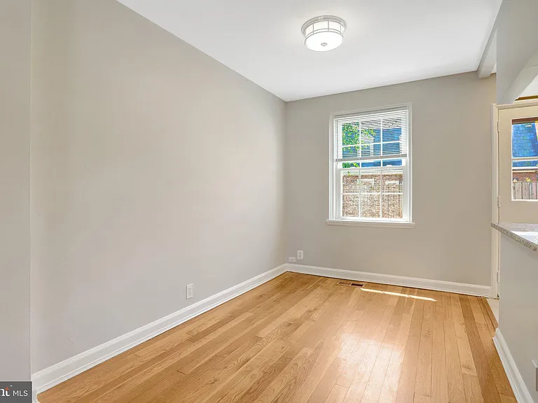 3267 S Stafford St — Photo 26