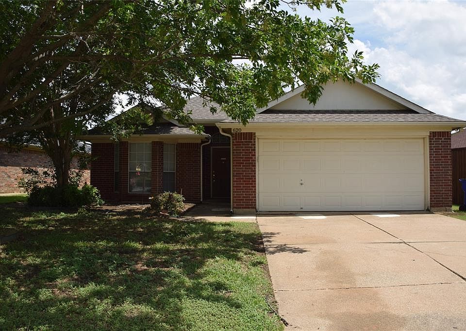 1st image of 620 Joy Ln