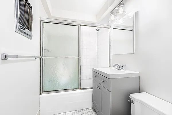 Sold by Compass | media 18