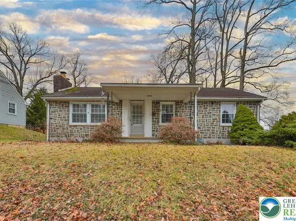 2440 S Fountain St, Allentown, PA 18103