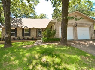 1822 Breckenridge Dr, Little Rock, AR 72227