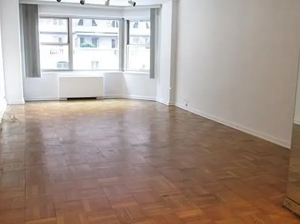 77 West 55th Street image 1 of 5