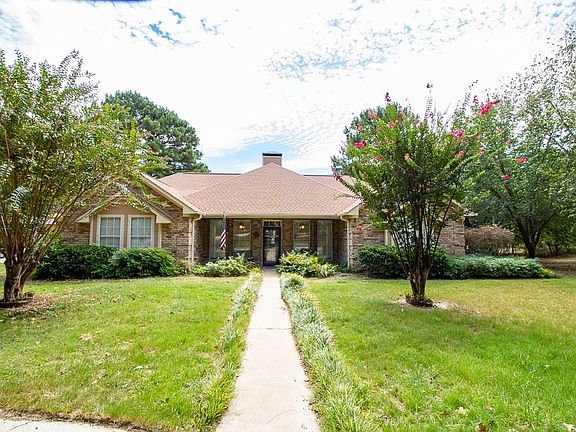 4th image of 18659 Peachtree Ln