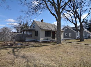 332 2nd Ave NW, Osseo, MN 55369