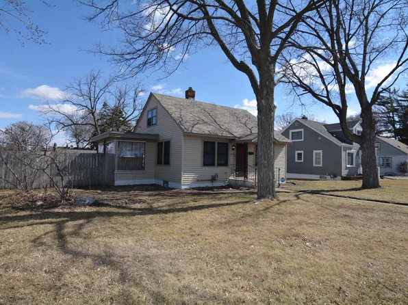 332 2nd Ave NW, Osseo, MN 55369