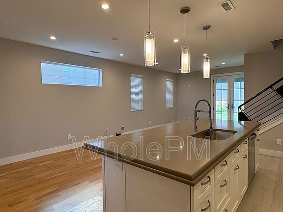 5th image of 1924 S Elati St