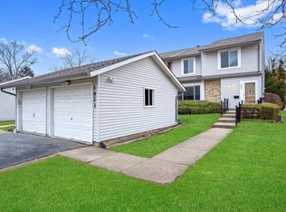 1921 Bates Pl, Downers Grove, IL 60516