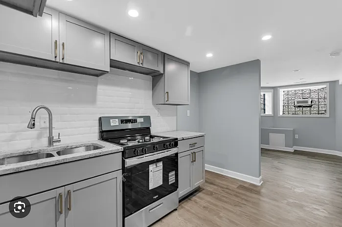 2 bed, 1000 sqft, $1,800 — Photo 4